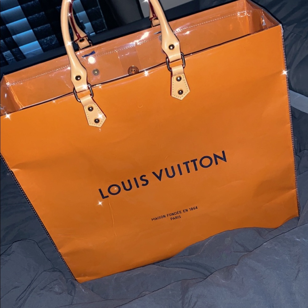 LV Shopping bag tote.